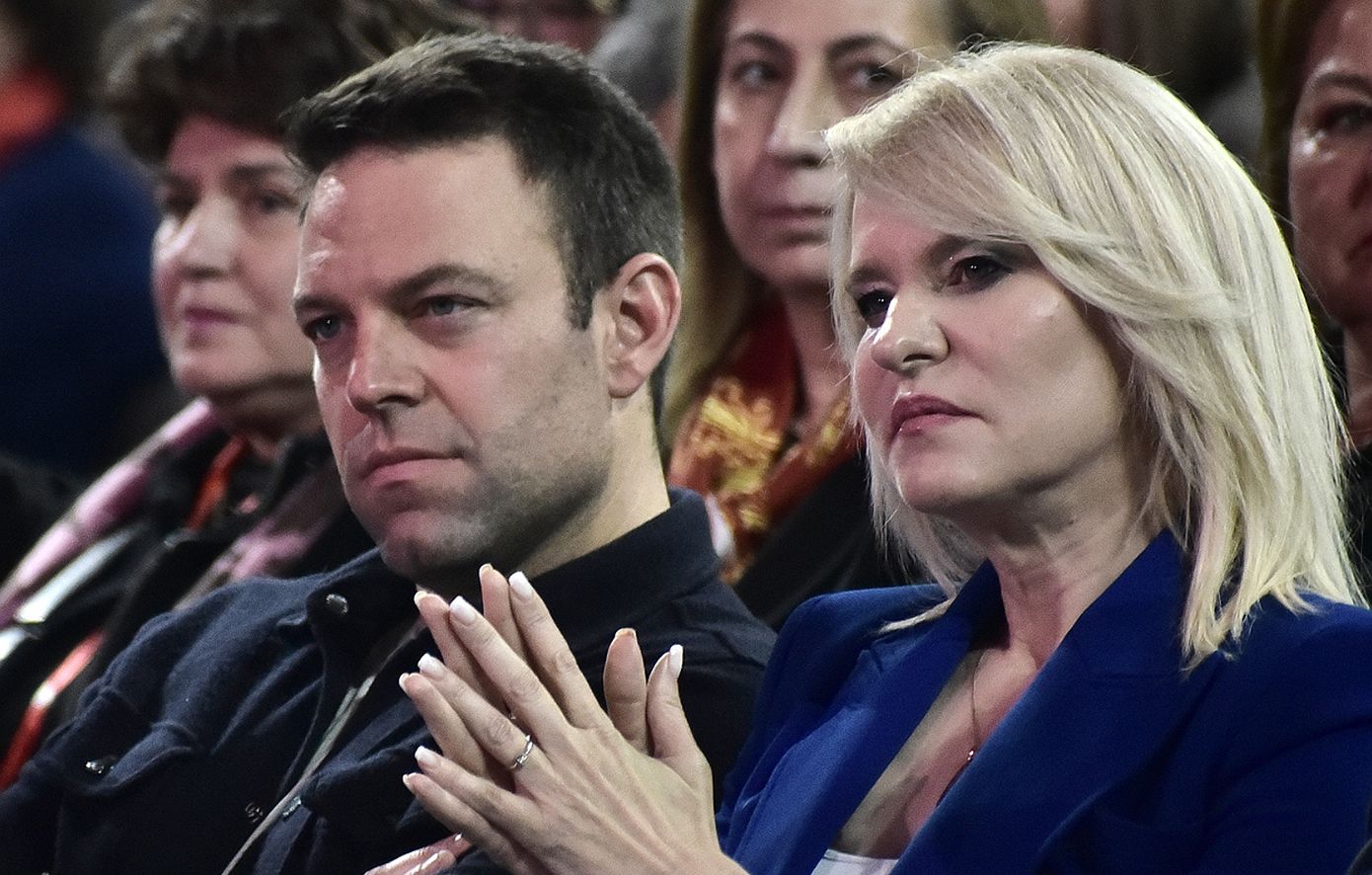 Ρήξη στους Δημοκράτες: Ο Κασσελάκης ζήτησε την παραίτηση της Τζάκρη &#8211; Η ίδια δηλώνει ότι αποχώρησε