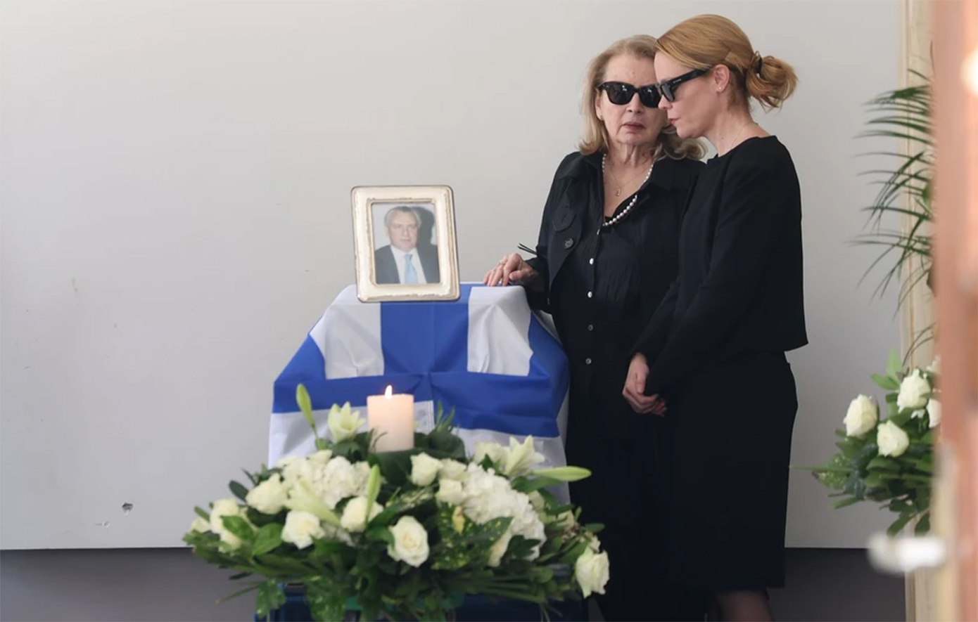 Ο λόγος που η Λένα Παπαληγούρα ανέβηκε στη σκηνή αμέσως μετά την κηδεία του πατέρα της