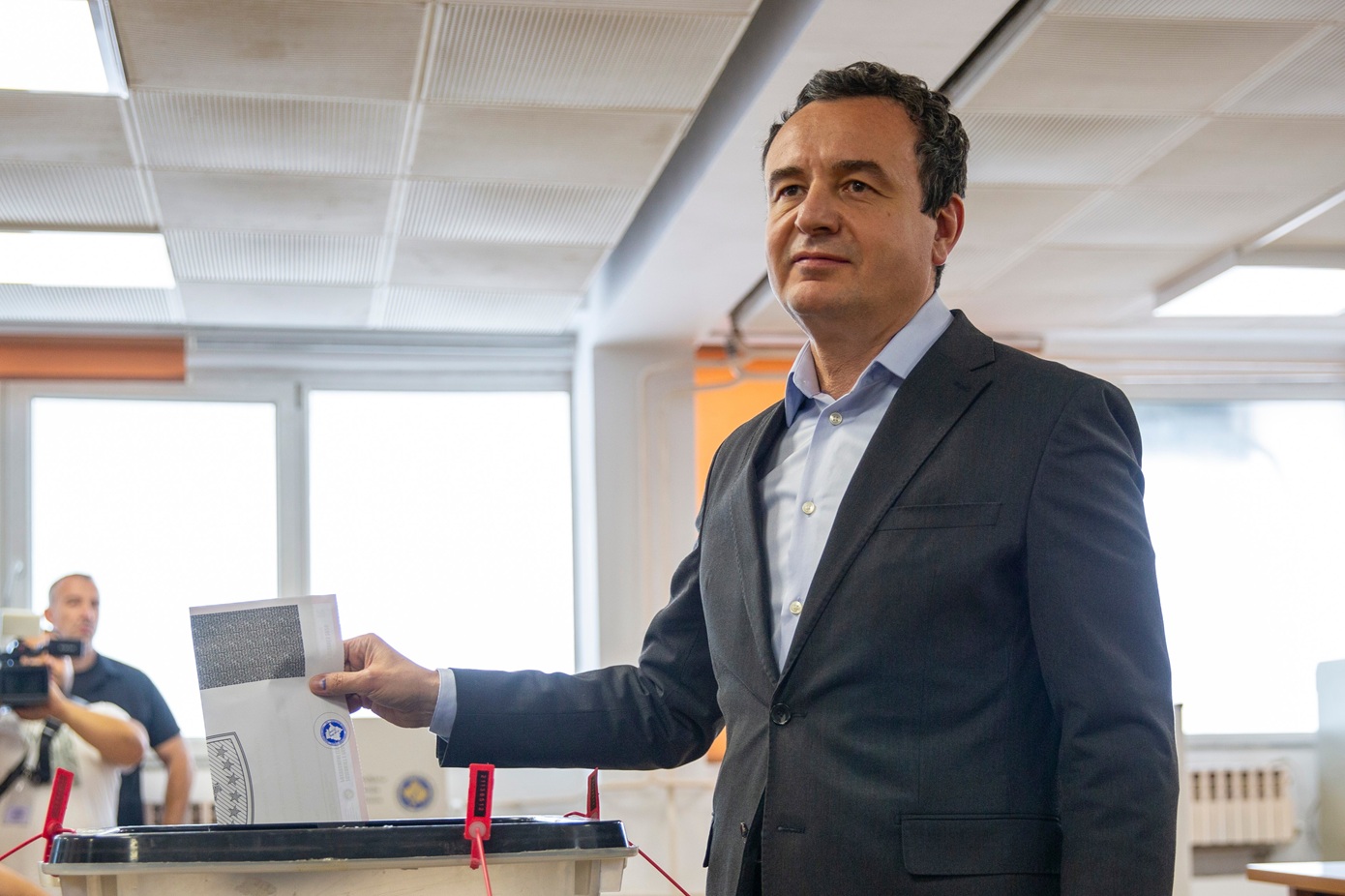 Κόσοβο: Νίκη, χωρίς αυτοδυναμία για το κόμμα του πρωθυπουργού Άλμπιν Κούρτι &#8211; Τι δείχνουν τα exit poll