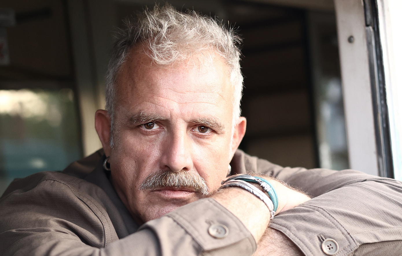 «Μπλε Ώρες»: Ένα συγκλονιστικό ερωτικό δράμα γεμάτo μυστήριο και ανατροπές