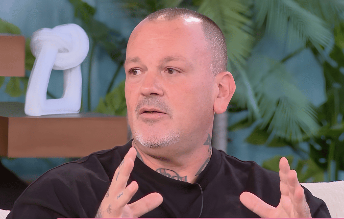 Δημήτρης Σκαρμούτσος: «Έδιωξα του πάντες από κοντά μου, έχασα την οικογένειά μου και έμεινα άστεγος»