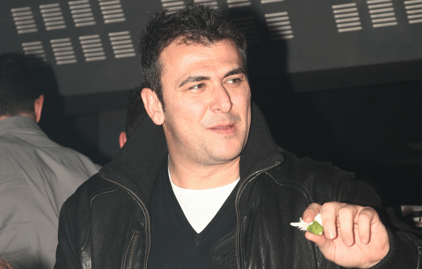 Οι άγνωστες δυσκολίες του Αντώνη Ρέμου: «Το όνειρό μου έφτανε μέχρι να πάω να τραγουδήσω στο &#8220;Να η ευκαιρία&#8221;»