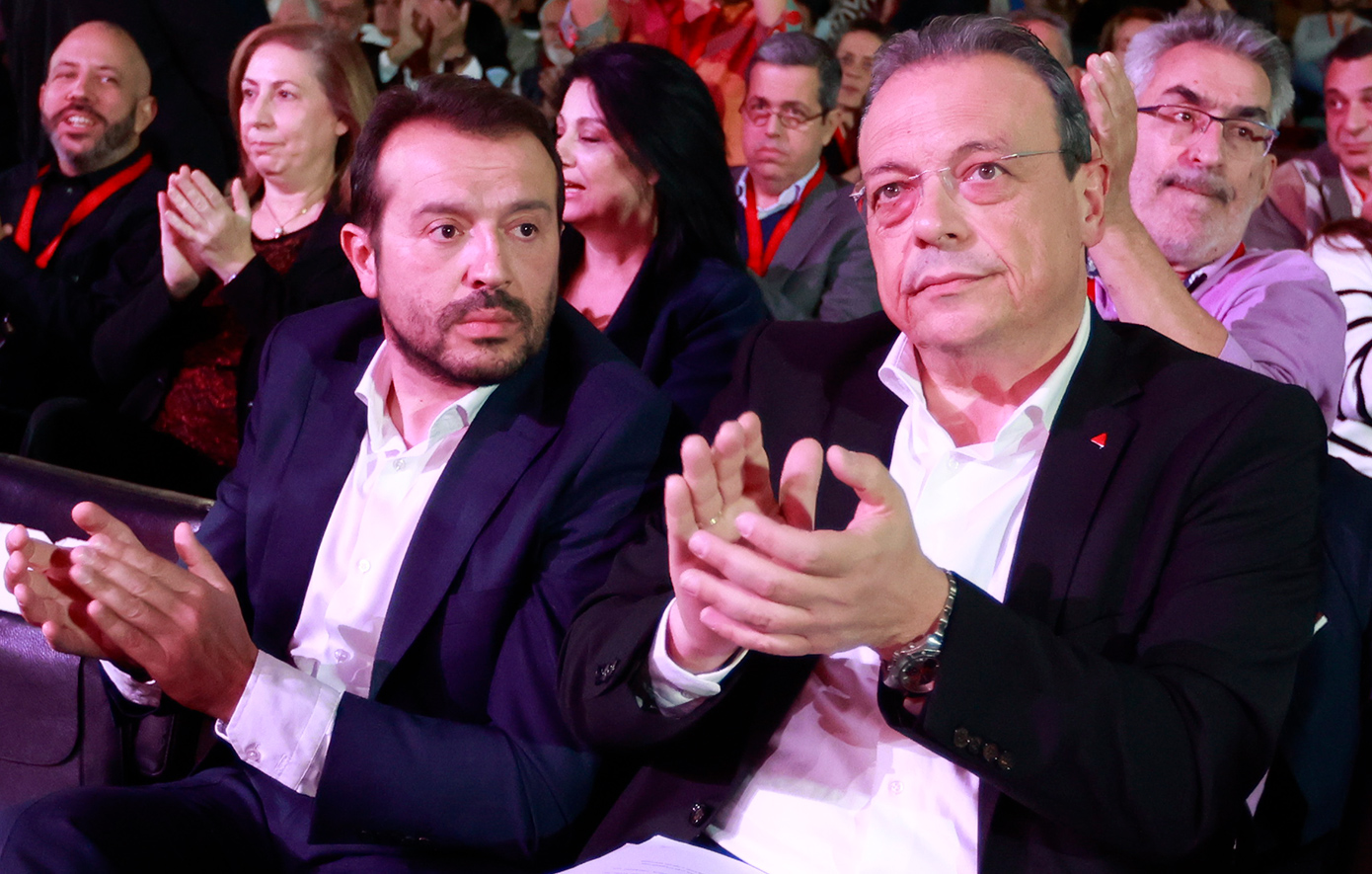 Παππάς για Φάμελλο: Όσο περνούν οι ώρες η ευθύνη που φέρει για συμφωνία με τον Τσίπρα γίνεται κατεπείγουσα.`