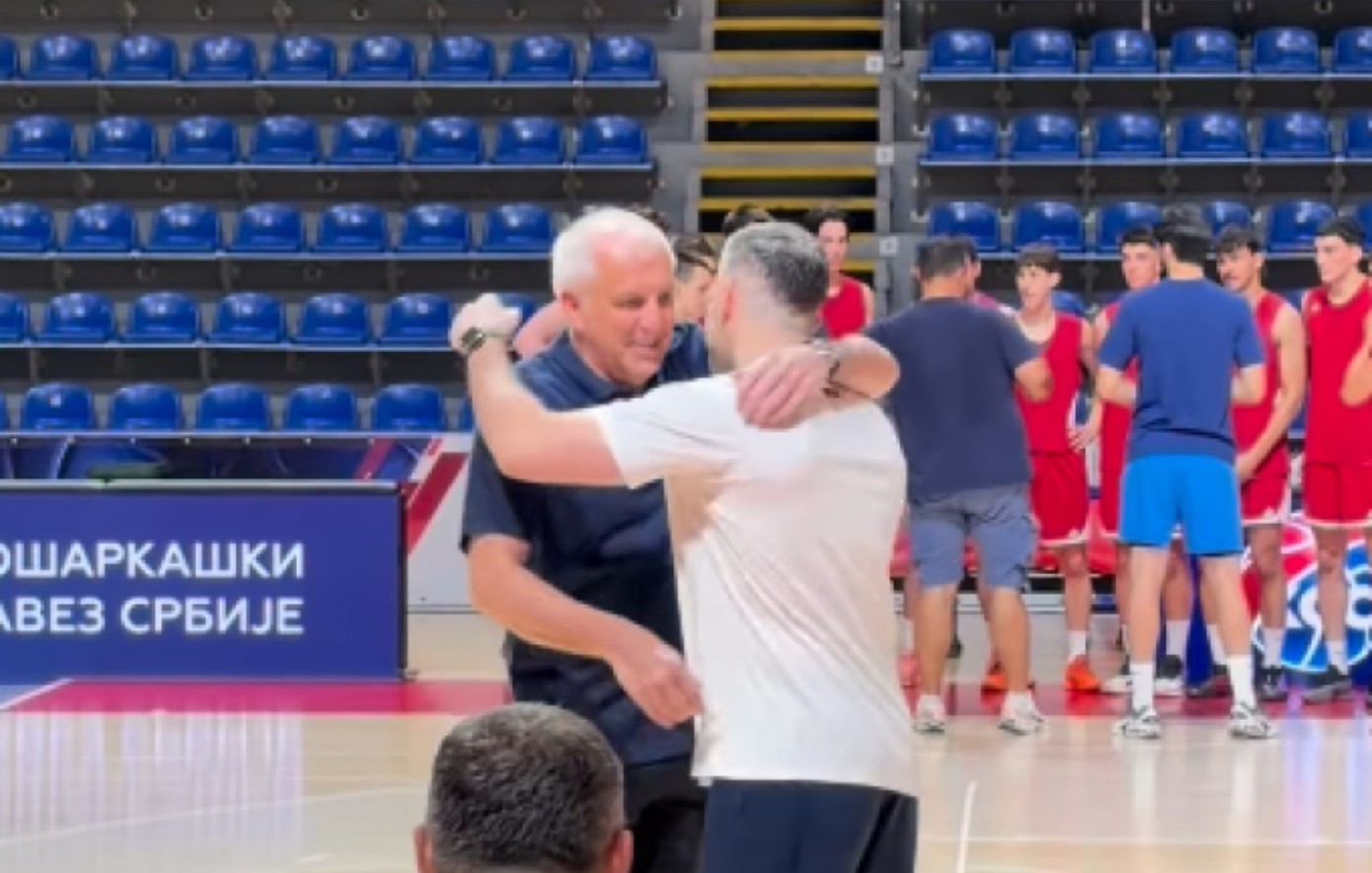 Ομπράντοβιτς: Η ατάκα του για τις κόκκινες φανέλες σε σεμινάριο προπονητικής προς τιμήν του Ντούσαν Ίβκοβιτς