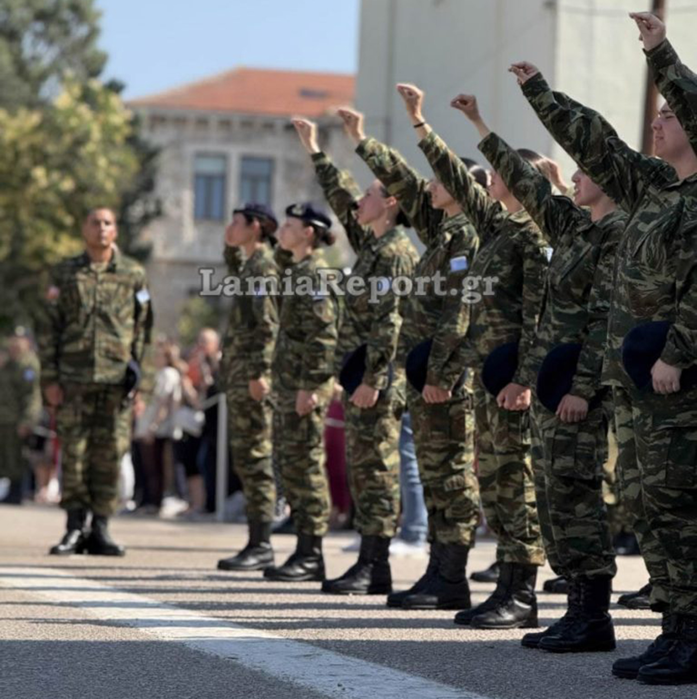 Ορκίστηκαν στο ΚΕΥΠ Λαμίας οι πρώτες γυναίκες-εθελόντριες στις Ένοπλες Δυνάμεις
