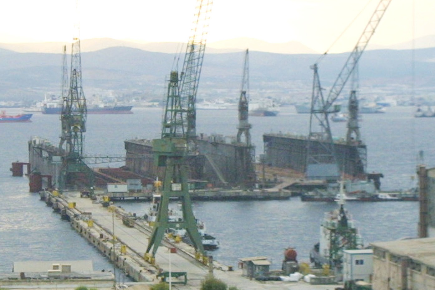 Μνημόνιο συνεργασίας ανάμεσα σε Ναυπηγεία Σκαραμαγκά και Hyundai &#8211; Αφορά επισκευές πολεμικών πλοίων και σκαφών του Λιμενικού