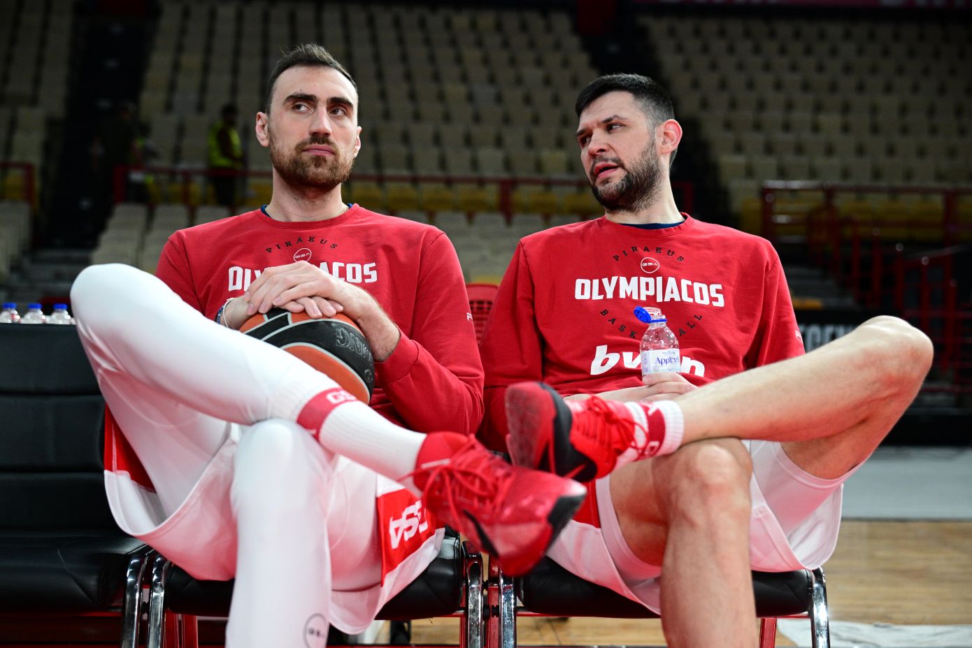 Ολυμπιακός: Ανάρτηση έπος του Μιλουτίνοφ για τον Παπανικολάου με Πάριο