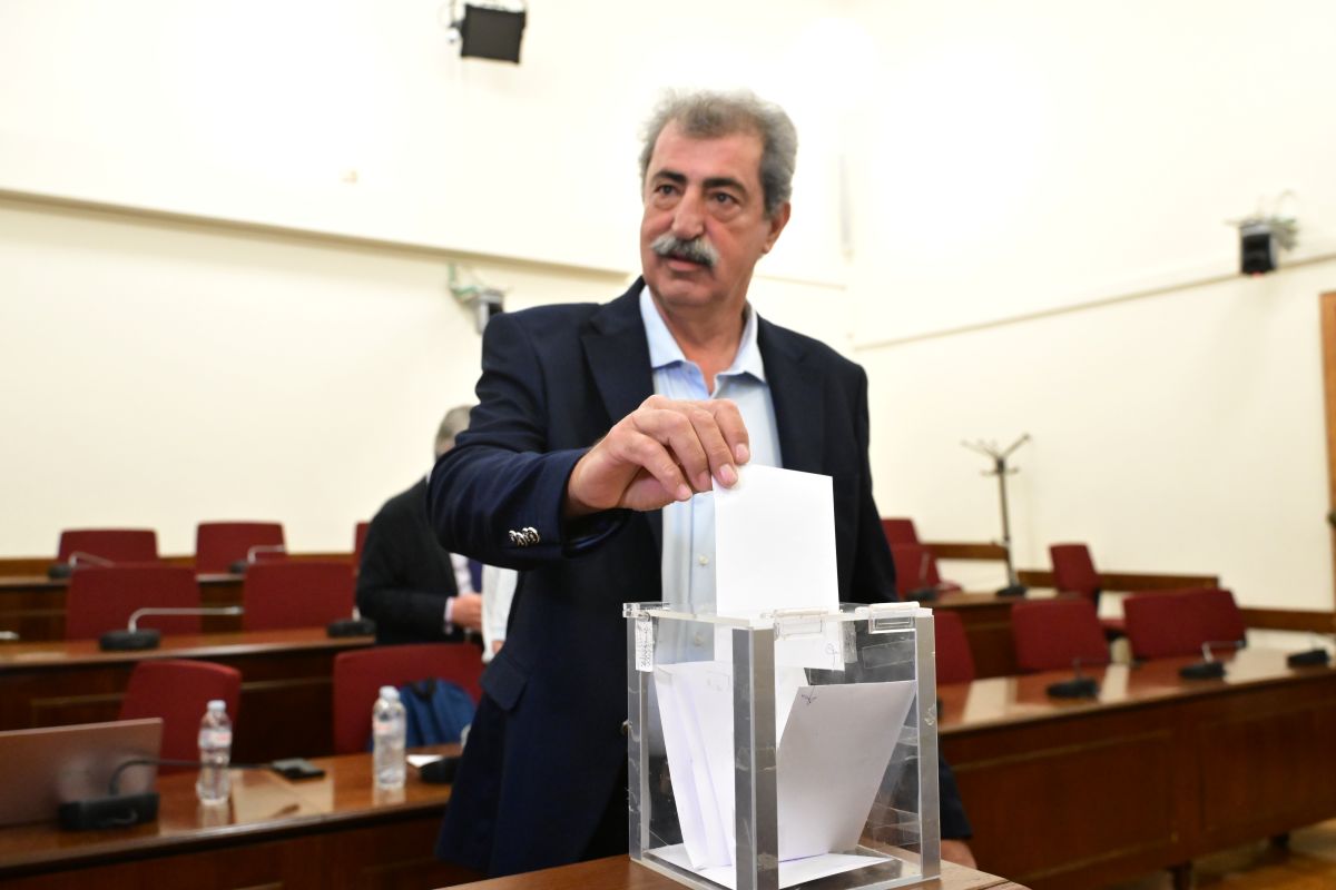 Π. Πολάκης κατά Αλ. Τσίπρα: Σχέδιο διάλυσης του ΣΥΡΙΖΑ