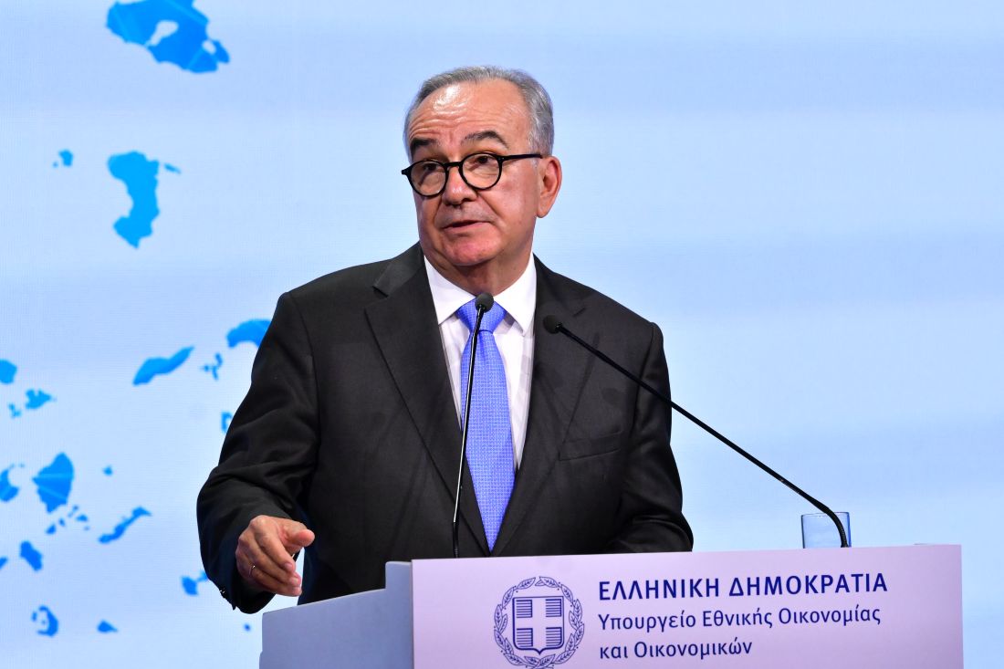 Παπαθανάσης: Η ανάπτυξη έχει πραγματική αξία όταν το μέρισμά της φτάνει στην κοινωνία