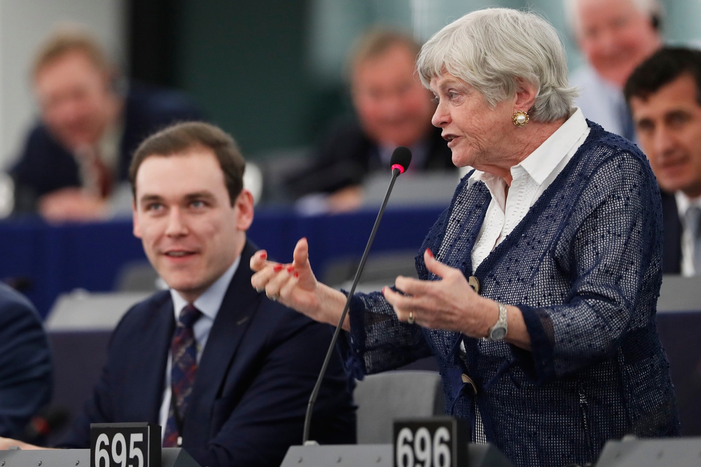 Η βρετανική αστυνομία άφησε ελεύθερο τον 26χρονο που είχε συλλάβει ως ύποπτο για τον φόνο της πρώην υπουργού Γουίτικαμ