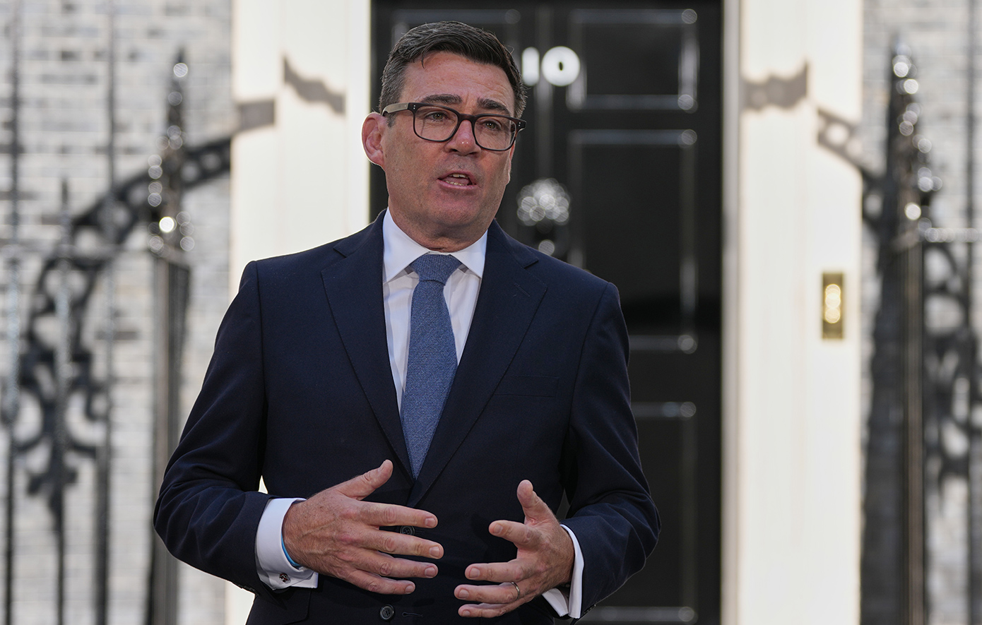 Άντι Μπέρναμ_νέος πρωθυπουργός Βρετανίας Άντι Μπέρναμ_νέος πρωθυπουργός Βρετανίας