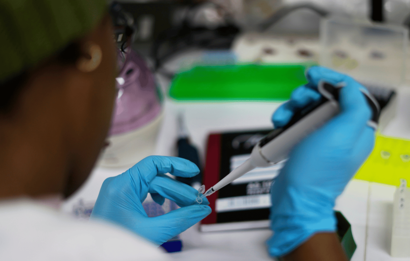 HIV &#8211; Συναγερμός από τον ΟΗΕ για νέα έξαρση της επιδημίας: «Δεκαετίες προόδου κινδυνεύουν»