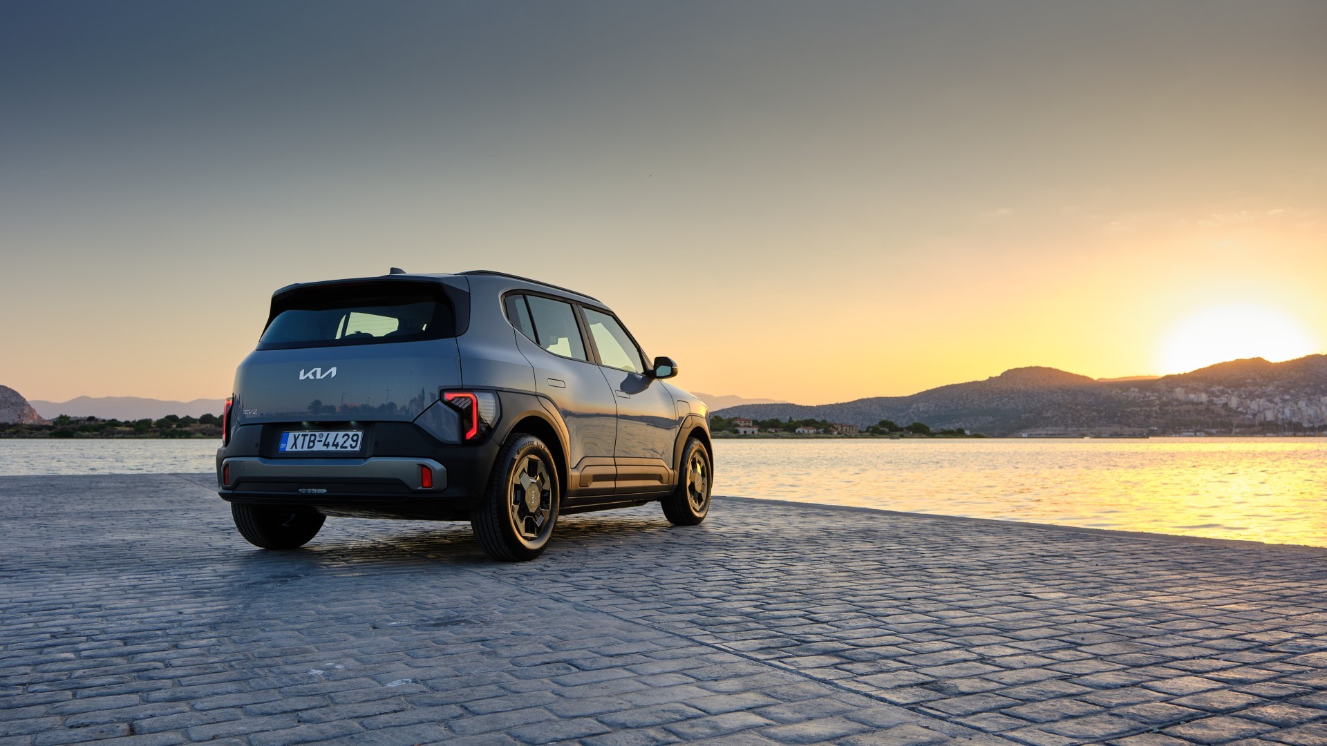 Kia EV2: Στην Ελλάδα με τιμή από 24.490 ευρώ Kia EV2: Στην Ελλάδα με τιμή από 24.490 ευρώ