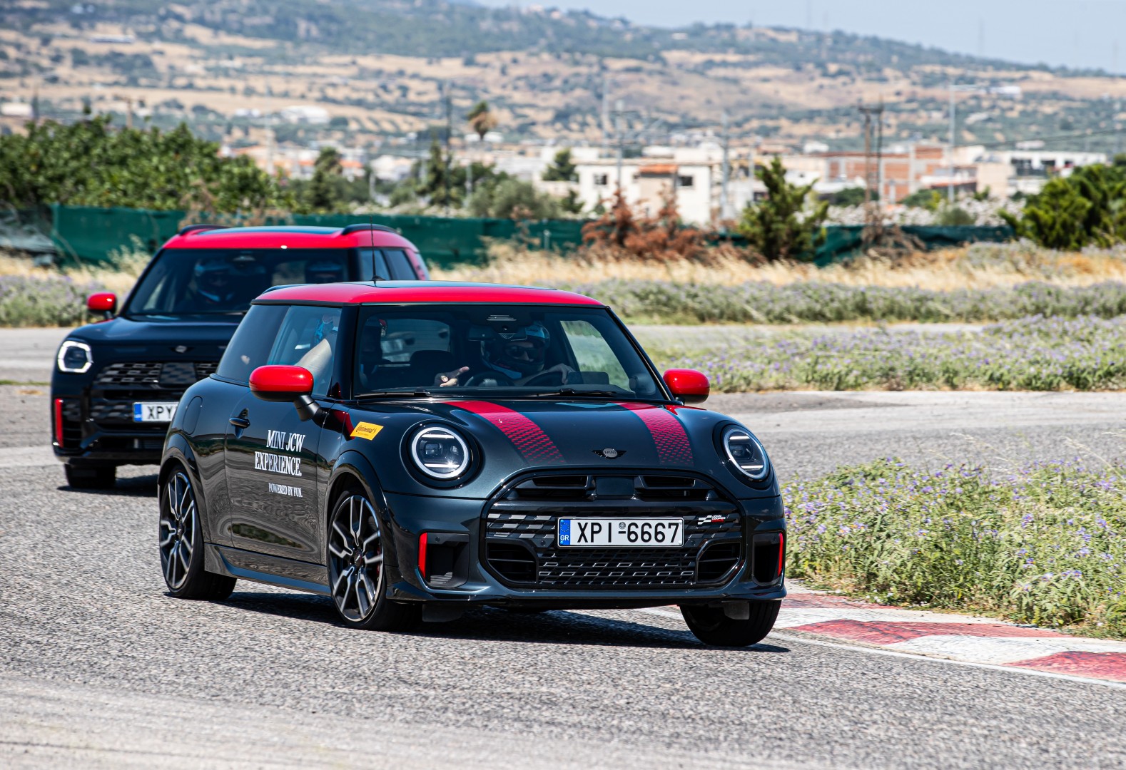 MINI JCW Experience: Όλα τα MINI JCW στην… πίστα MINI JCW Experience: Όλα τα MINI JCW στην… πίστα
