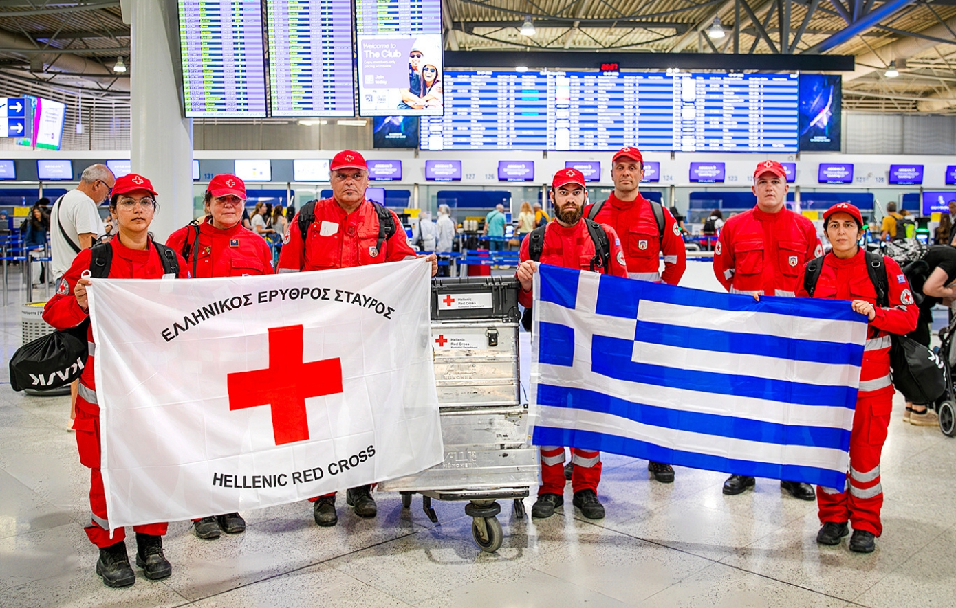 Εκεί όπου η ελπίδα αναζητείται στα ερείπια: Ο Ελληνικός Ερυθρός Σταυρός πετάει προς τη Βενεζουέλα