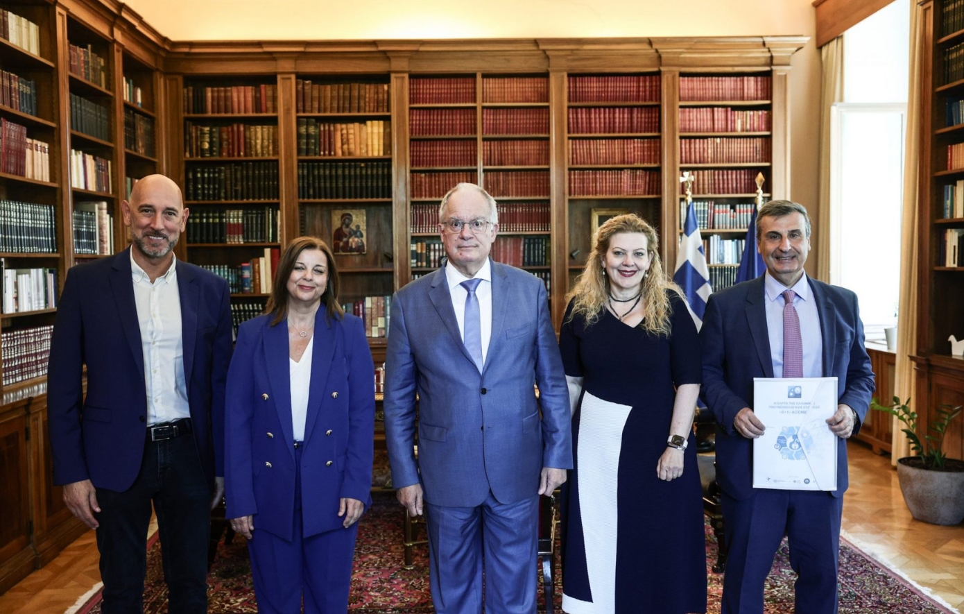 Ηχηρό μήνυμα υπέρ της πρόληψης: Ο Πρόεδρος της Δημοκρατίας υπέγραψε τη Χάρτα της Ελληνικής Πνευμονολογικής Εταιρείας