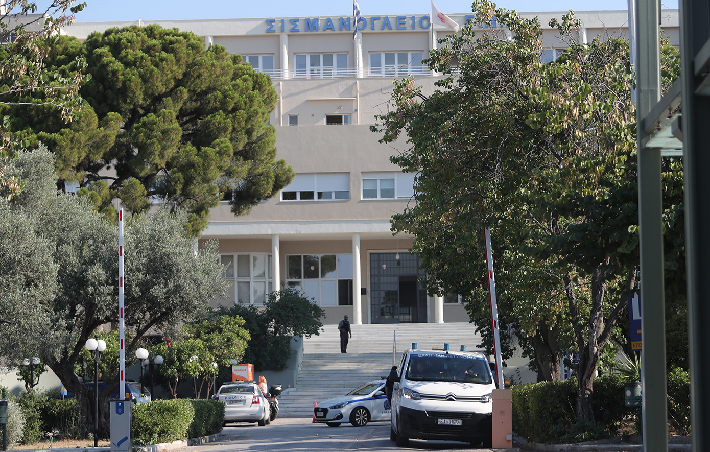 Βρήκαν τον ύποπτο για τη φωτιά στο Σισμανόγλειο, πιστεύεται ότι ξεκίνησε από τσιγάρο