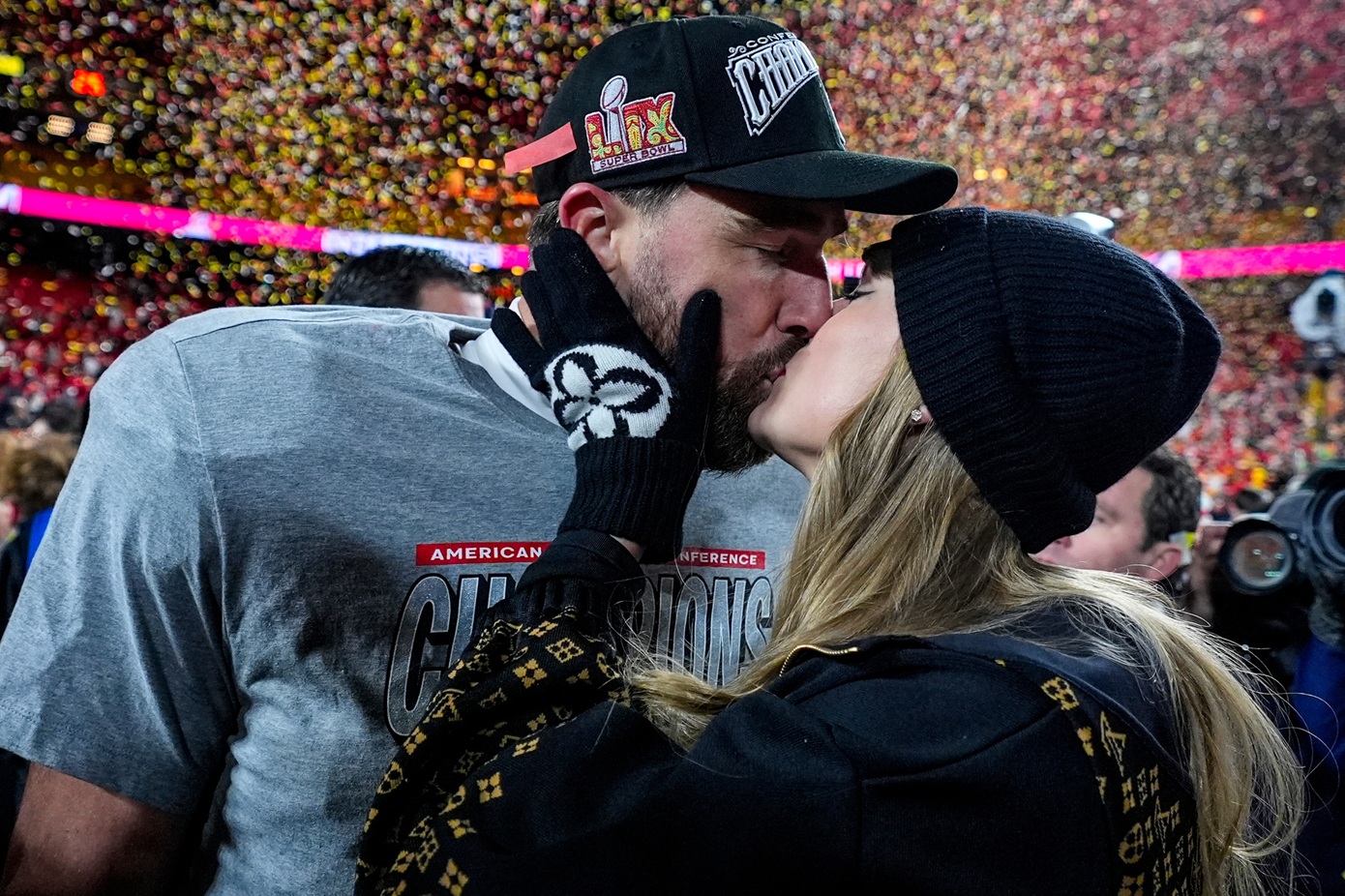 Η Taylor Swift και ο Travis Kelce παντρεύτηκαν – Λαμπερός γάμος στο Madison Square Garden