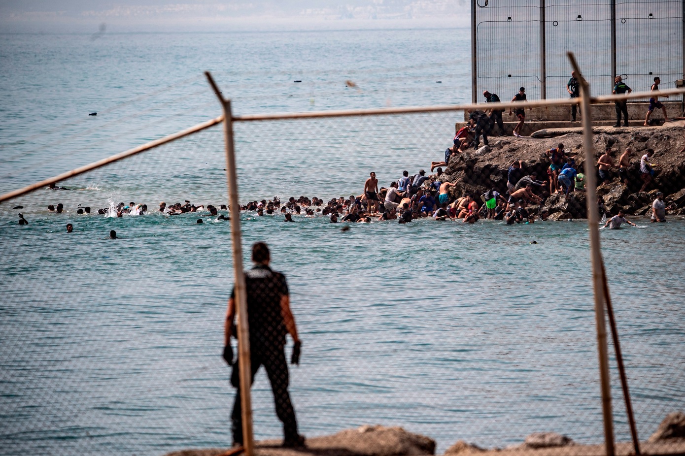 Δανία για Θέουτα: Να εξεταστεί αναστολή της Σένγκεν με την Ισπανία ζητά η Φρεντέρικσεν