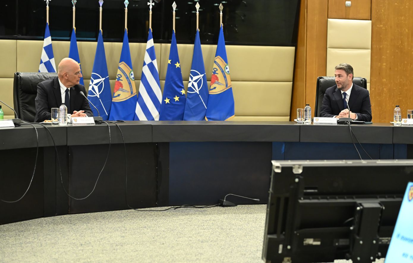 Τετ-α-τετ Δένδια με Ανδρουλάκη για την «Ατζέντα 2030», τα εθνικά θέματα και τις αλλαγές στις Ένοπλες Δυνάμεις