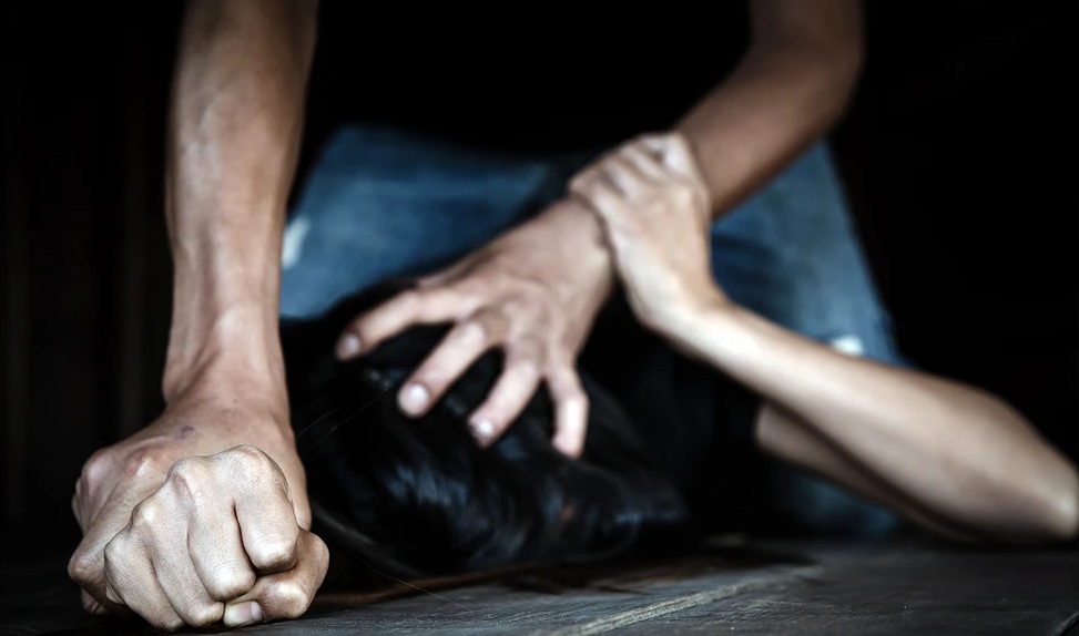 Το «αρρωστημένο» δίκτυο στη Βρετανία &#8211; Άνδρες νάρκωναν γυναίκες που ήξεραν και τις κακοποιούσαν σεξουαλικά
