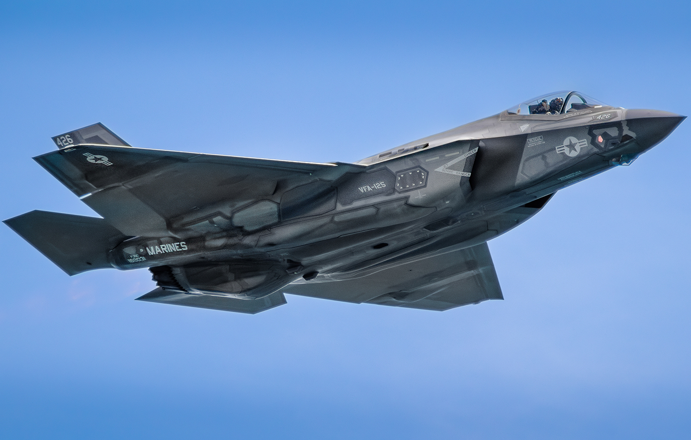 Βρετανικά F-35 αναχαίτισαν ρωσικό αεροσκάφος στην Αρκτική &#8211; Πετούσε κοντά σε αεροπλανοφόρο του ΝΑΤΟ
