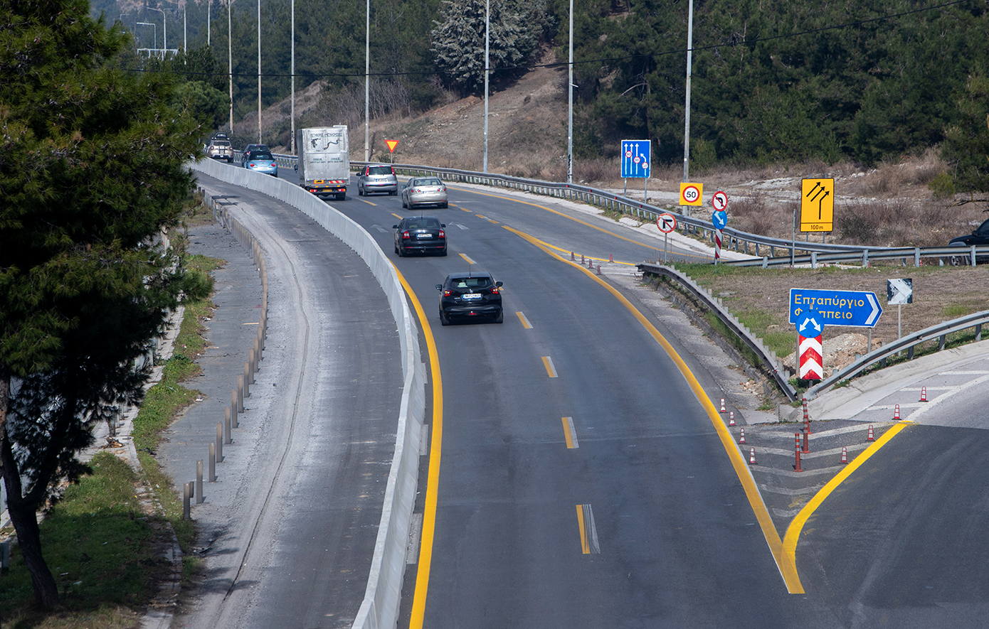Θεσσαλονίκη: Νέες κυκλοφοριακές ρυθμίσεις στην Περιφερειακή Οδό για το Flyover