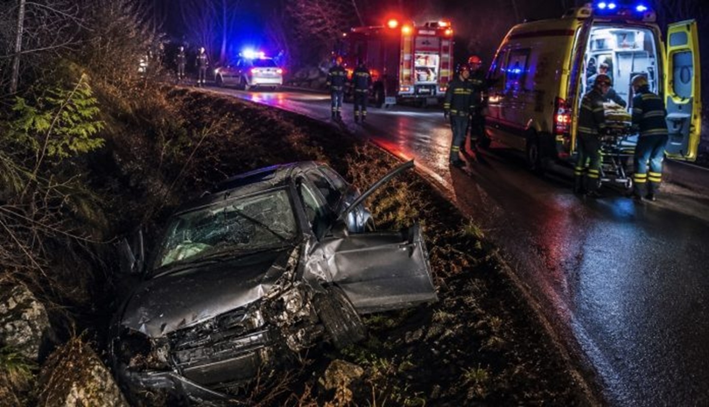 Φωκίδα: Δύο νεκροί και ένας σοβαρά τραυματίας σε τροχαίο