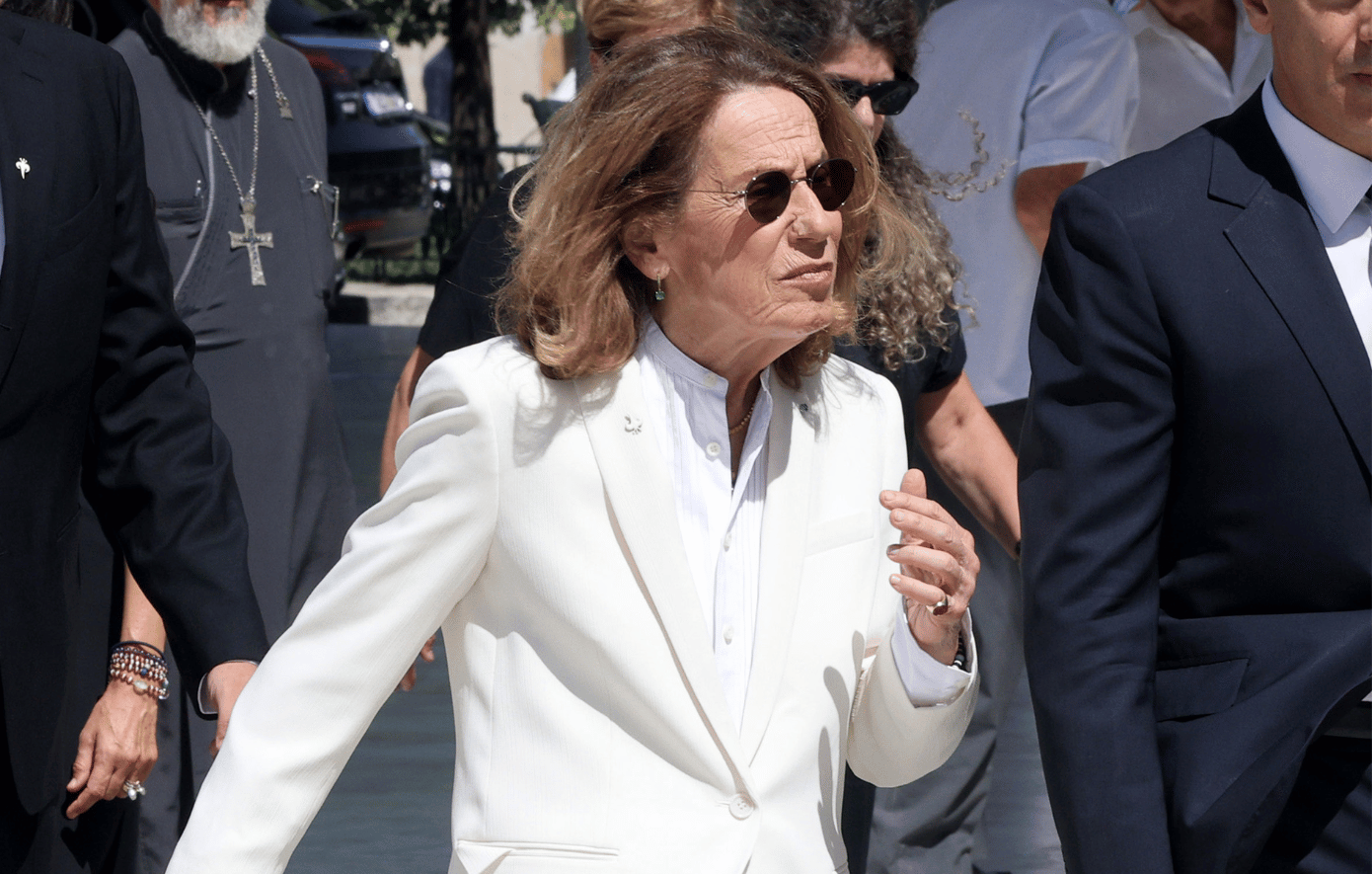 Μαρίνα Καρέλλα: Γενέθλια στο αγαπημένο της καταφύγιο στην Πάτμο για τη διεθνή Ελληνίδα εικαστικό