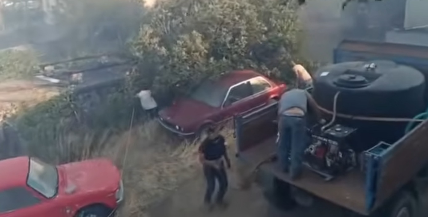 Συγκλονιστικό βίντεο από τη μάχη των πολιτών να σώσουν το χωριό τους στην Κρήτη εν μέσω θυελλωδών ανέμων