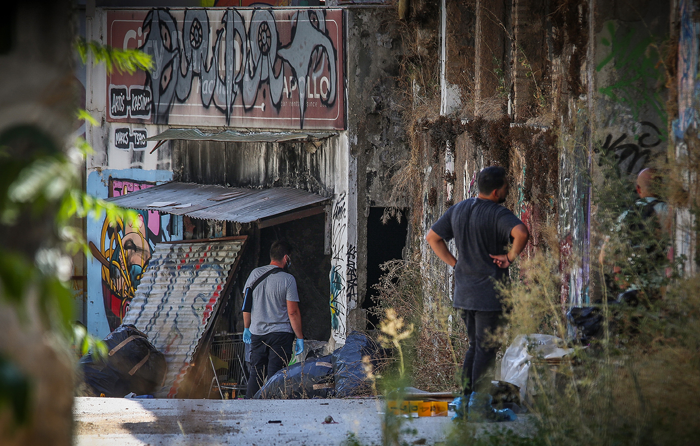 Συνεχίζεται το θρίλερ με τη σορό γυναίκας σε βαλίτσα στην Κυψέλη Συνεχίζεται το θρίλερ με τη σορό γυναίκας σε βαλίτσα στην Κυψέλη