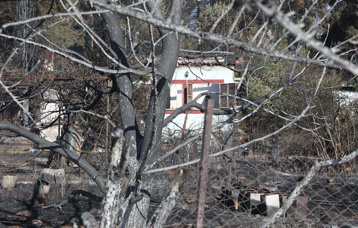 Φονική φωτιά στο Ωραιόκαστρο: «Είχαν έναν ιδιαίτερο τρόπο ζωής, έμεναν στο παράπηγμα» &#8211; Πώς έγινε η τραγωδία