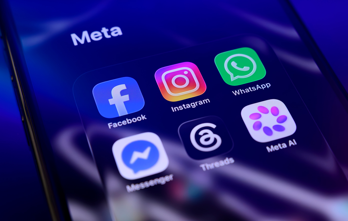 Η Ευρωπαϊκή Επιτροπή ζητά από τη Meta να αλλάξει τις λειτουργίες των πλατφορμών της λόγω «εθιστικών» χαρακτηριστικών