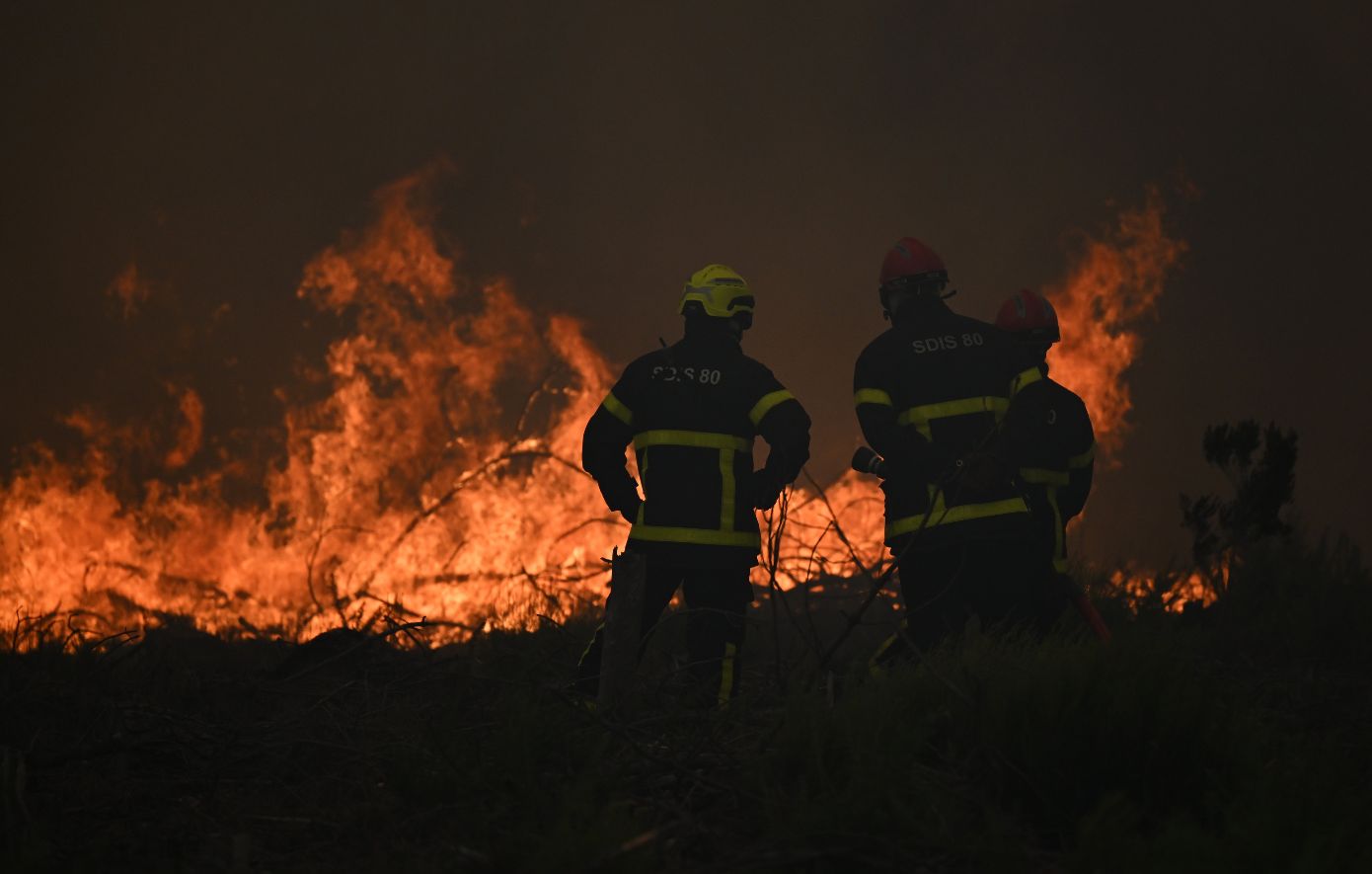Γαλλία και Ισπανία στις φλόγες: 325.000 άνθρωποι εγκατέλειψαν τα σπίτια τους &#8211; Η φωτιά πλησιάζει το Μπορντό