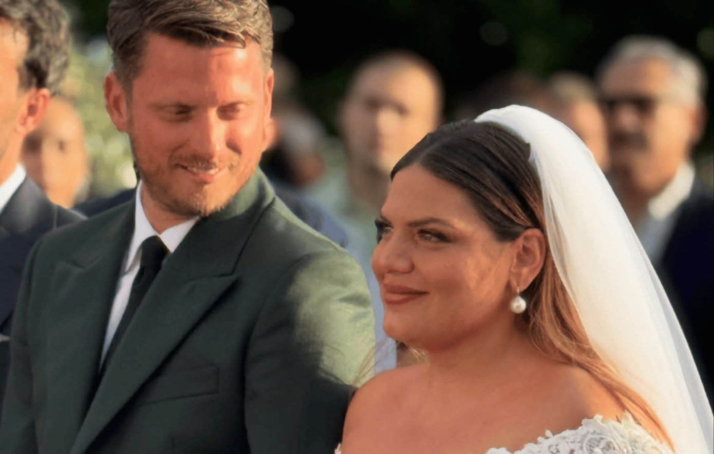 Δανάη Μπάρκα: Άλλαξε το όνομά της μετά τον γάμο της με τον Φάνη Μπότση