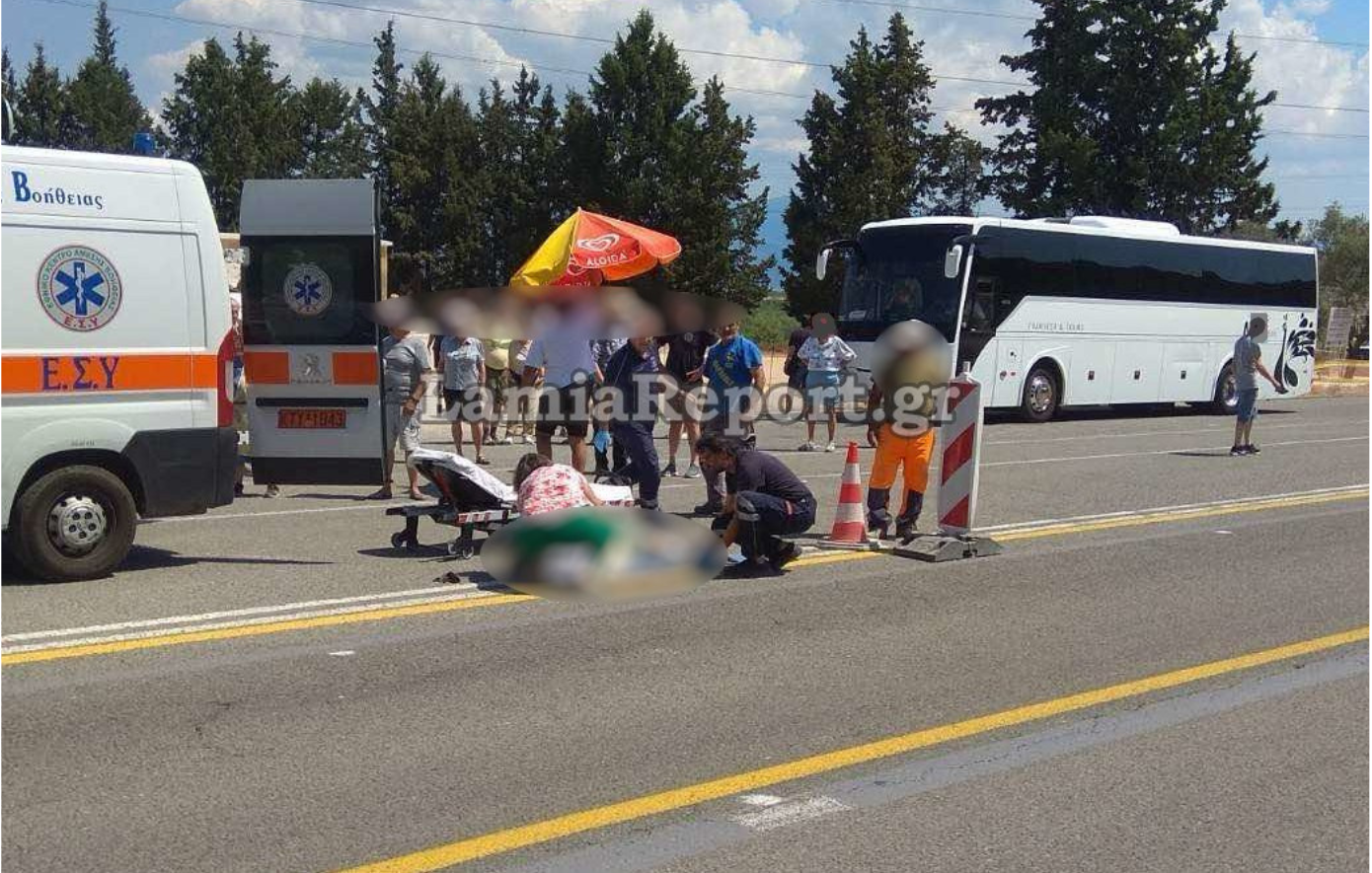 Αμερικανίδα τουρίστρια παρασύρθηκε από ΙΧ όταν θέλησε να δει από κοντά το άγαλμα του Λεωνίδα στις Θερμοπύλες