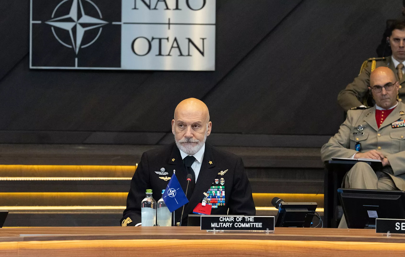 Πρόεδρος της Στρατιωτικής Επιτροπής του ΝΑΤΟ: Η Ελλάδα εξελίσσεται σε έναν από τους στρατηγικούς κόμβους εφοδιαστικής υποστήριξης της Συμμαχίας