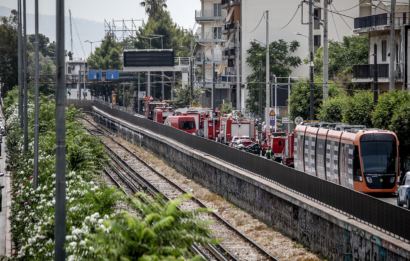 Συναγερμός για διαρροή αερίου σε βενζινάδικο στον Πειραιά, προληπτική εκκένωση πολυκατοικιών &#8211; Κλειστοί δρόμοι, αλλαγές σε ΗΣΑΠ και τραμ