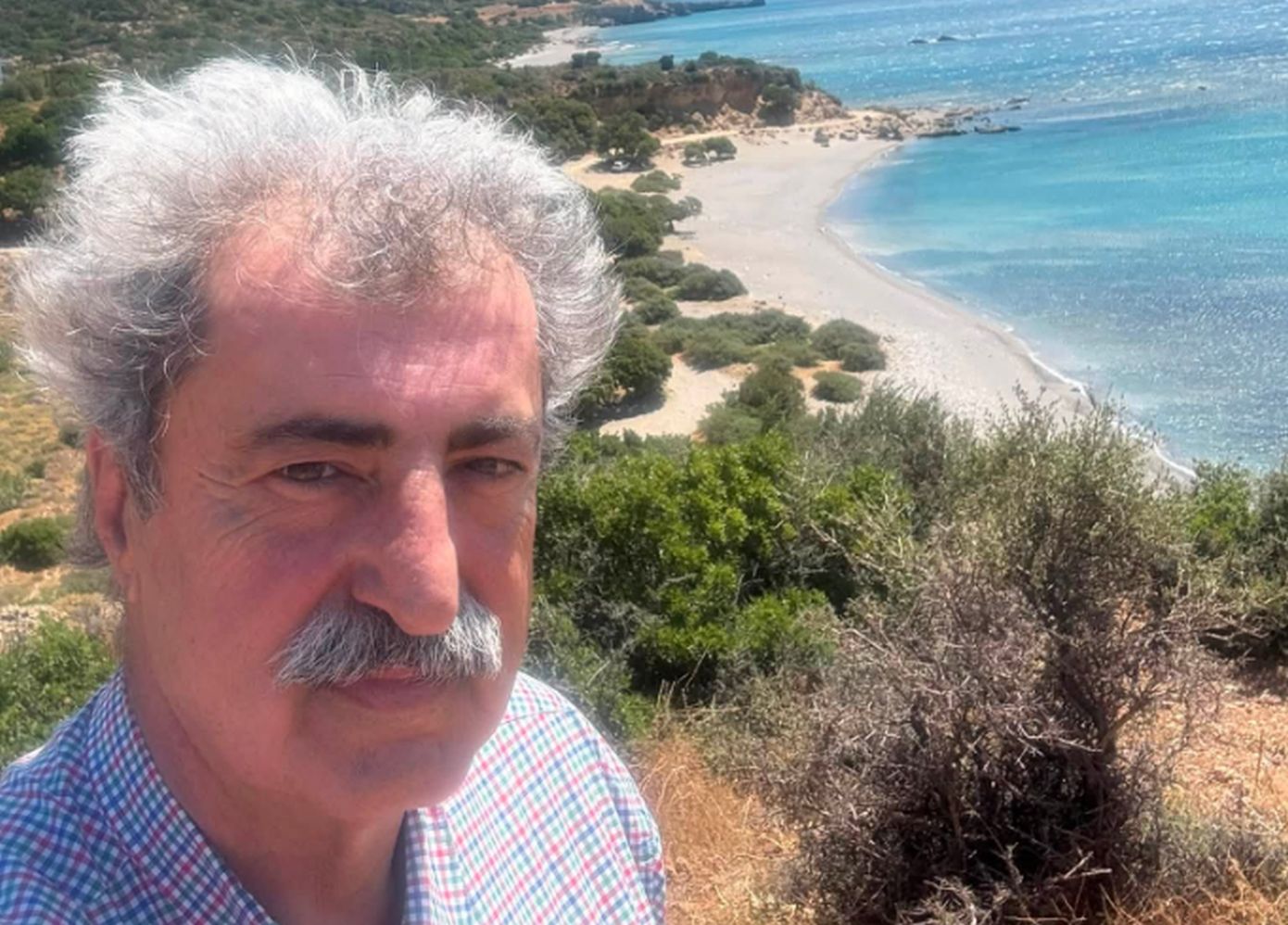 Αποσύρεται από τη διεκδίκηση της ηγεσίας του ΣΥΡΙΖΑ ο Πολάκης; &#8211; Τα χαιρετίσματα από τα Σφακιά και η μαντινάδα