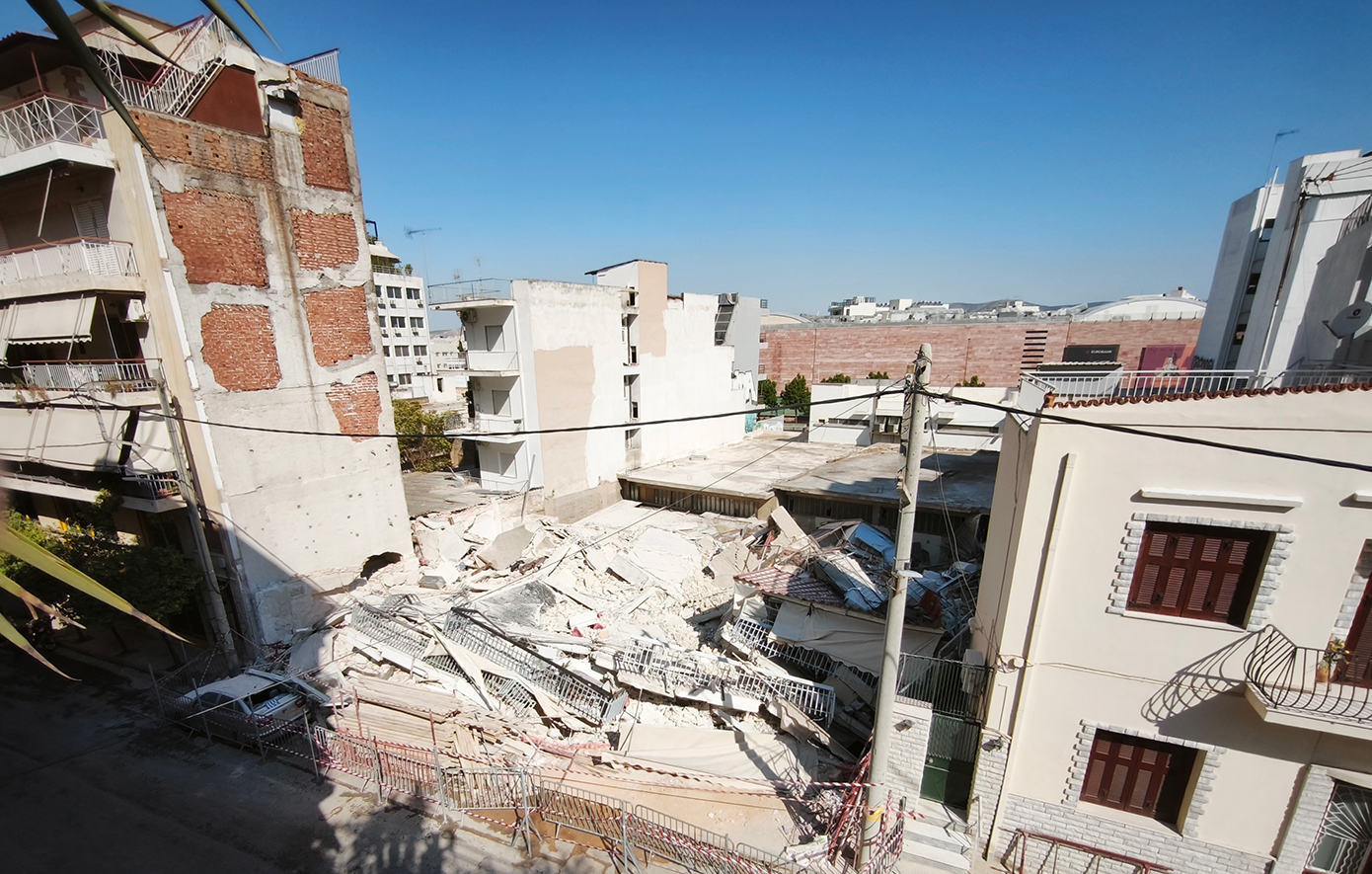Νέα στοιχεία για την κατάρρευση πολυκατοικίας στα Πετράλωνα &#8211; Το επίμαχο sms μεταξύ των μηχανικών και το «ντουλάπι»