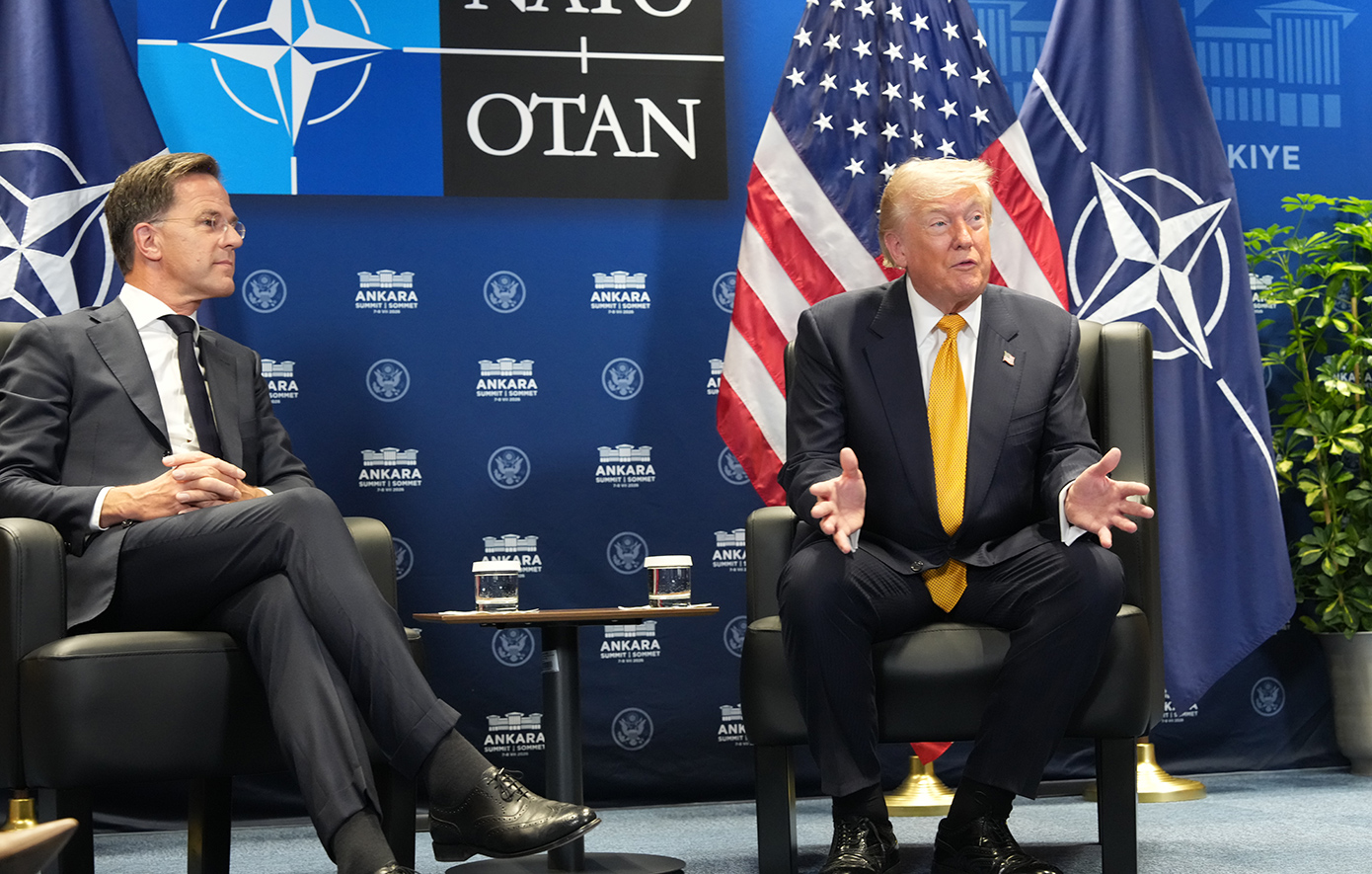 «Κακοί, άρρωστοι άνθρωποι &#8211; Πρέπει να εξαλείψουμε τον καρκίνο», λέει ο Τραμπ για το Ιράν μετά τους νέους βομβαρδισμούς