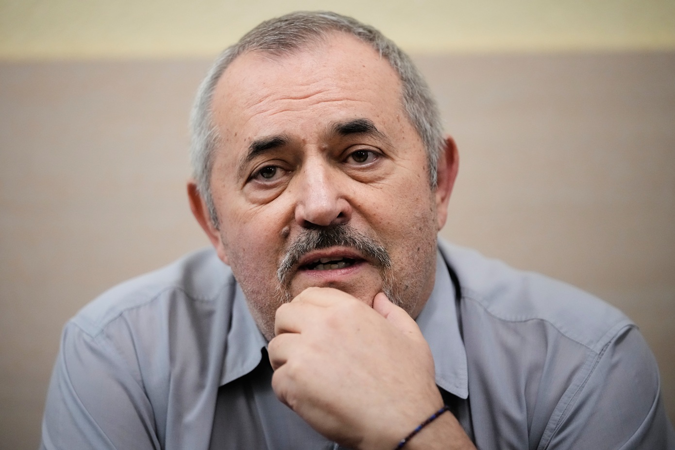 Ρωσία: Ο Ναντέζντιν αντίπαλος του Πούτιν, απέσυρε την υποψηφιότητά του «για να μην θέσει σε κίνδυνο όσους τον στηρίζουν»