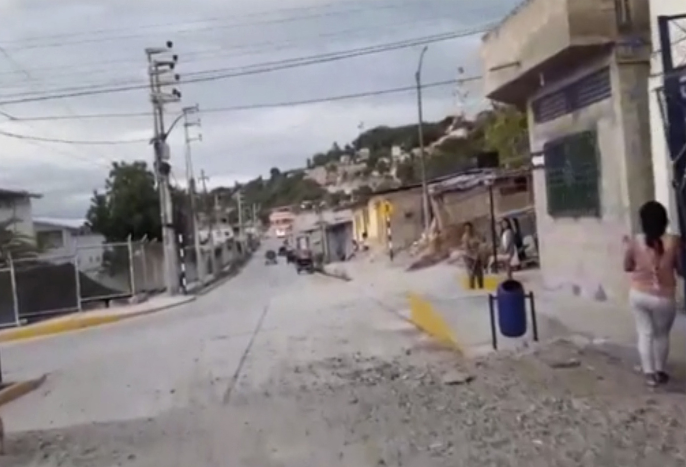 Νεκροί, τραυματίες και γκρεμισμένα κτίρια από ισχυρό σεισμό που ταρακούνησε το Περού