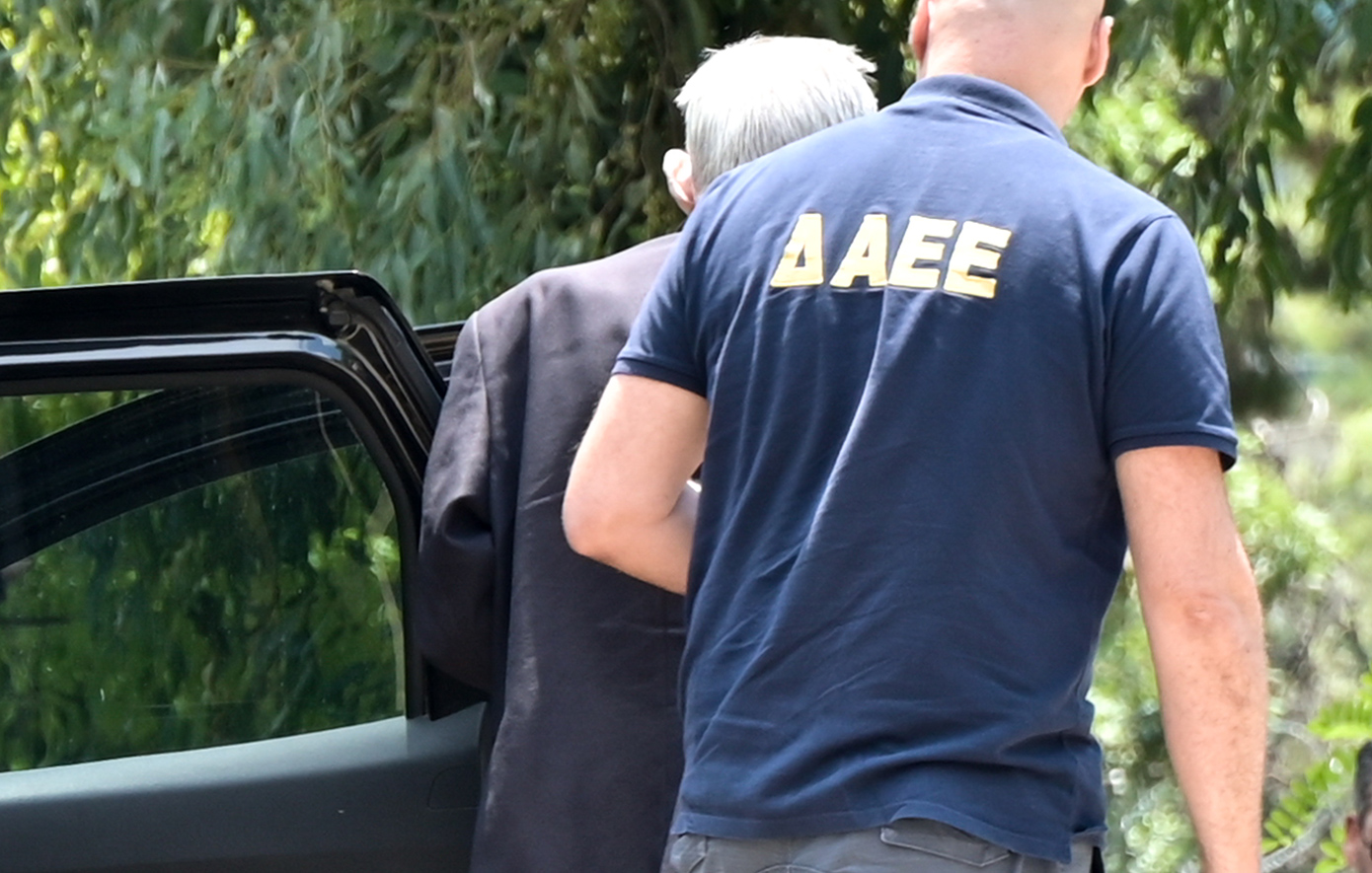 Δίωξη για εμπρησμό από πρόθεση και διακεκριμένη φθορά στον 76χρονο για τη φωτιά στο Σισμανόγλειο