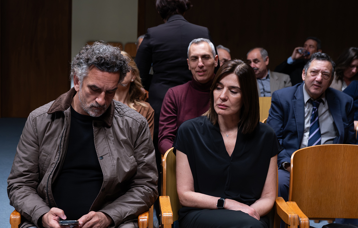 «Σύγκρουση»: Backstage φωτογραφίες από το νέο ερωτικό δικαστικό θρίλερ – Ολοκληρώθηκαν τα γυρίσματα