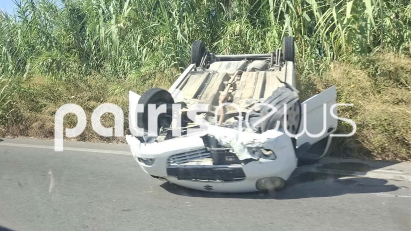 Τρομακτικό τροχαίο στον Πύργο: Αυτοκίνητο προσέκρουσε στην άκρη του δρόμου και τούμπαρε &#8211; Δείτε φωτογραφίες