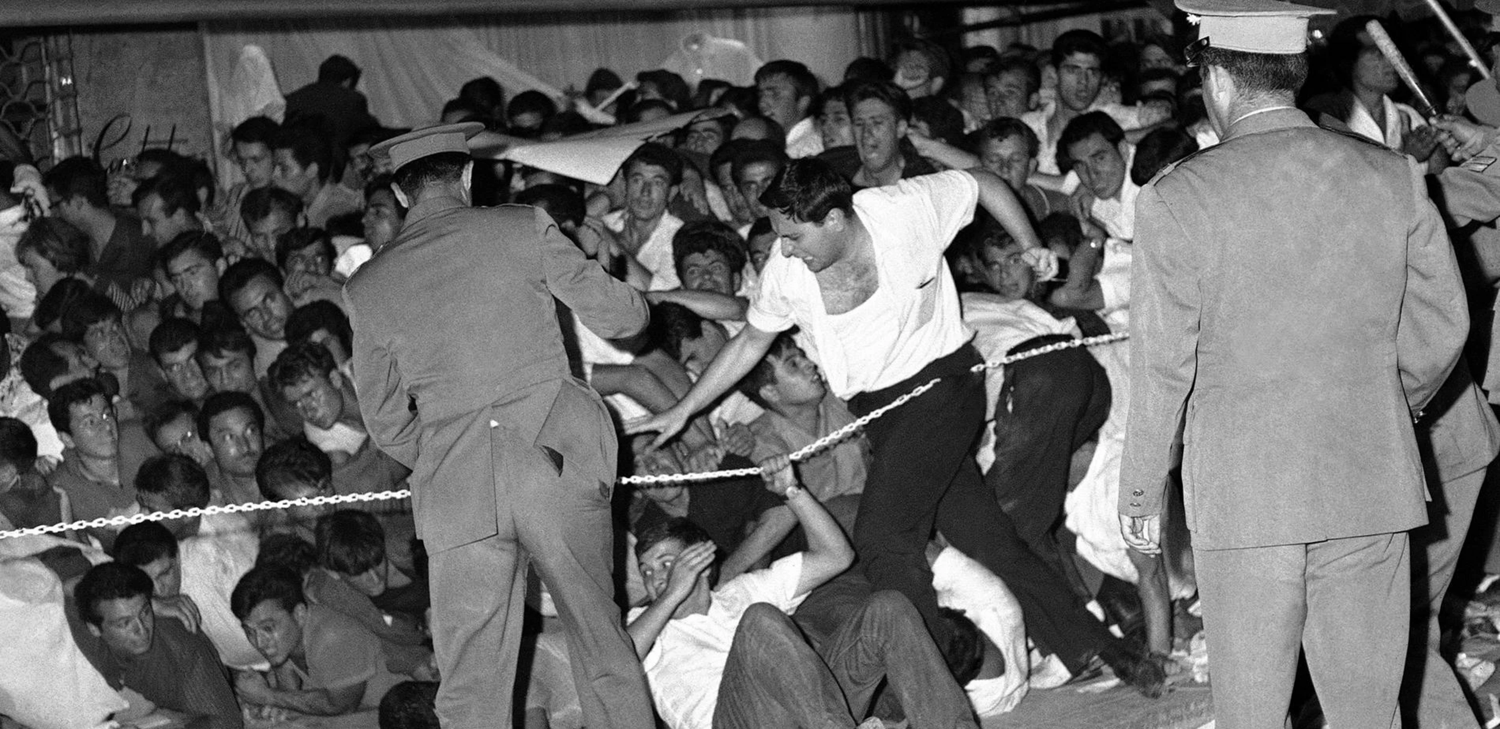 Σαν σήμερα 21 Ιουλίου: Η δολοφονία του φοιτητή Σωτήρη Πέτρουλα από την αστυνομία στα «Ιουλιανά»