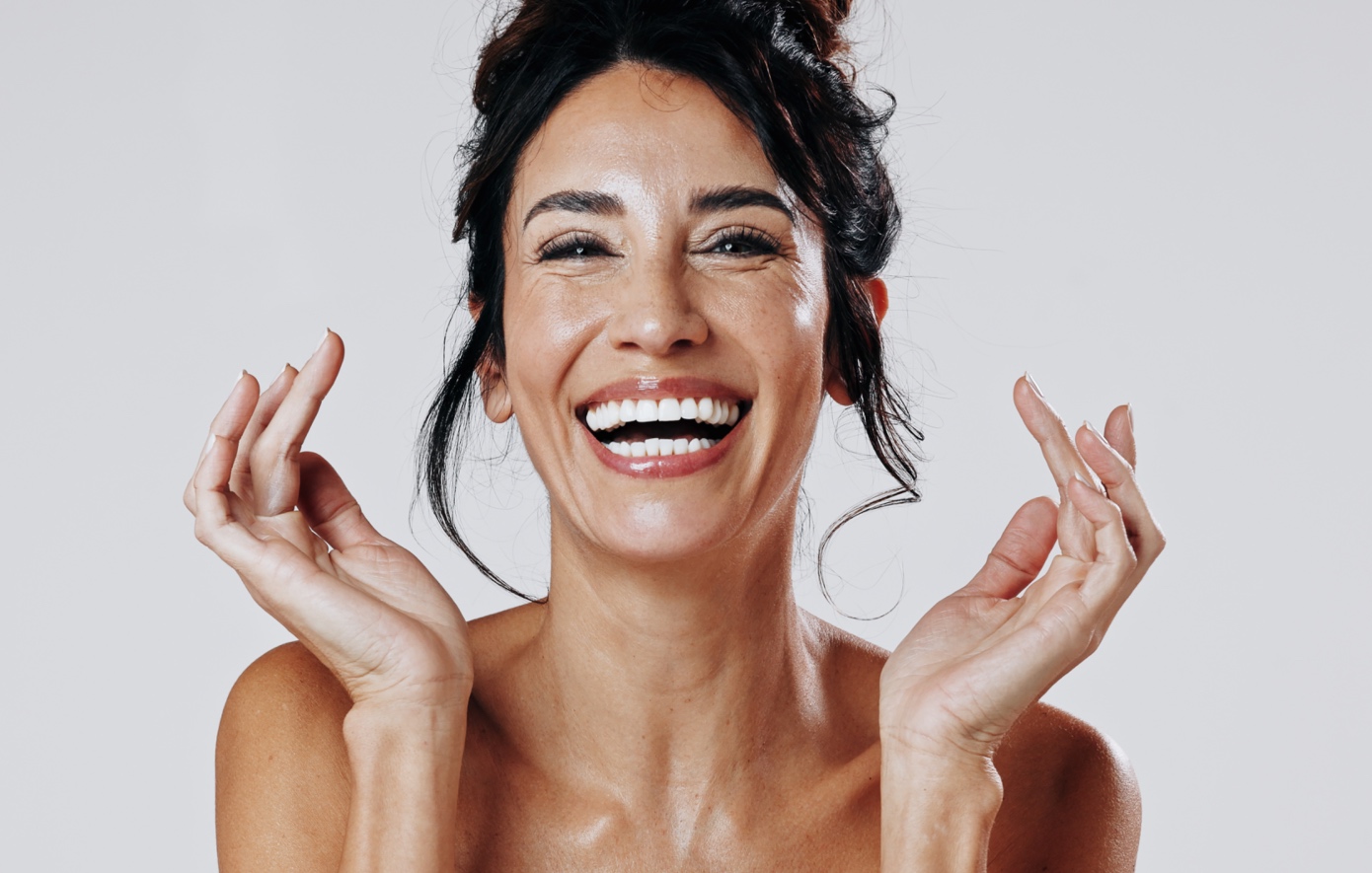 Το primer που αγαπούν οι beauty editors μόλις έγινε ακόμα καλύτερο – Και ναι, θα το θέλετε στο νεσεσέρ σας