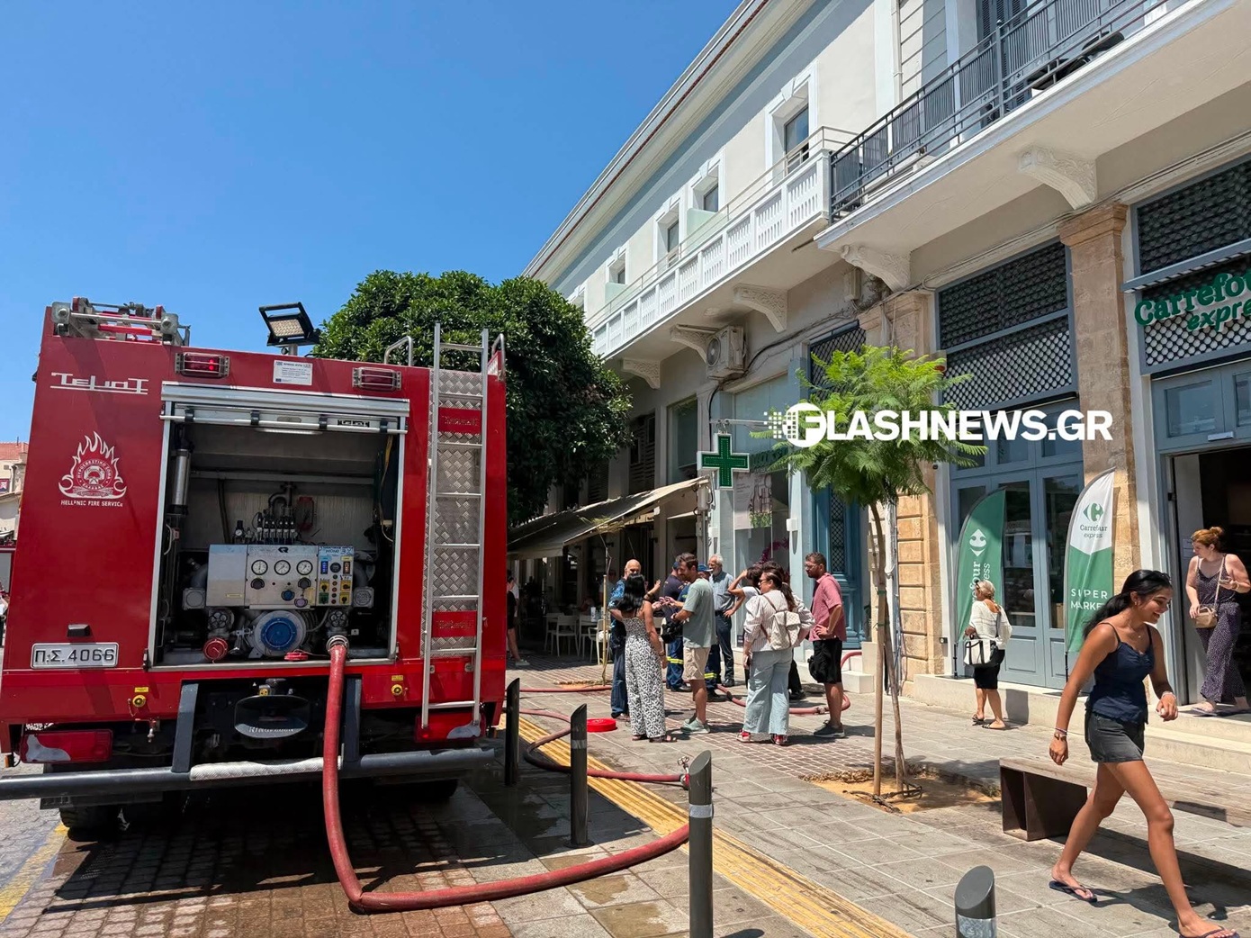 Χανιά: Εκκενώθηκε ξενοδοχείο στο κέντρο της πόλης, λόγω πυρκαγιάς