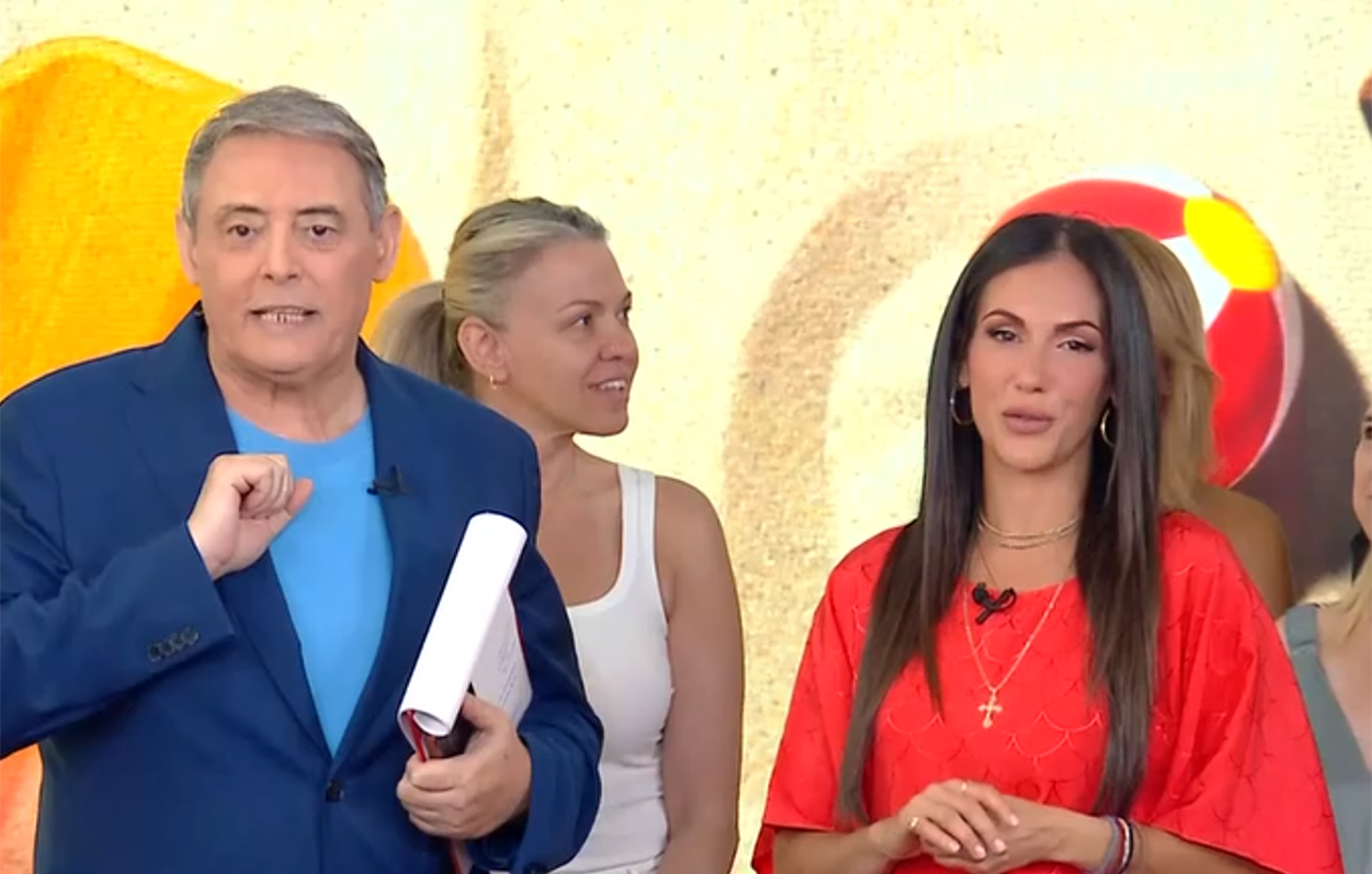 Ιορδάνης Χασαπόπουλος και Ανθή Βούλγαρη αποχαιρέτησαν τους τηλεθεατές &#8211; Η σύζυγος του παρουσιαστή ήταν εκεί